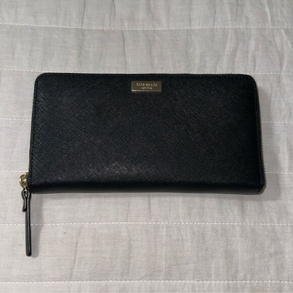 kate spade Newbury Lane Neda Black Saffiano Leather Zip Wallet